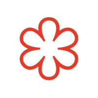 Ha trabajado en varios restaurantes galardonados con estrellas Michelin en Barcelona, Madrid, Lisboa y Estrasburgo.